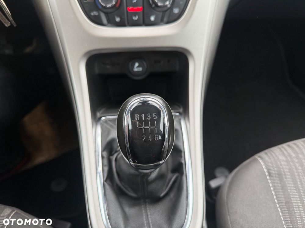 Opel Astra 1.4 Turbo - 17