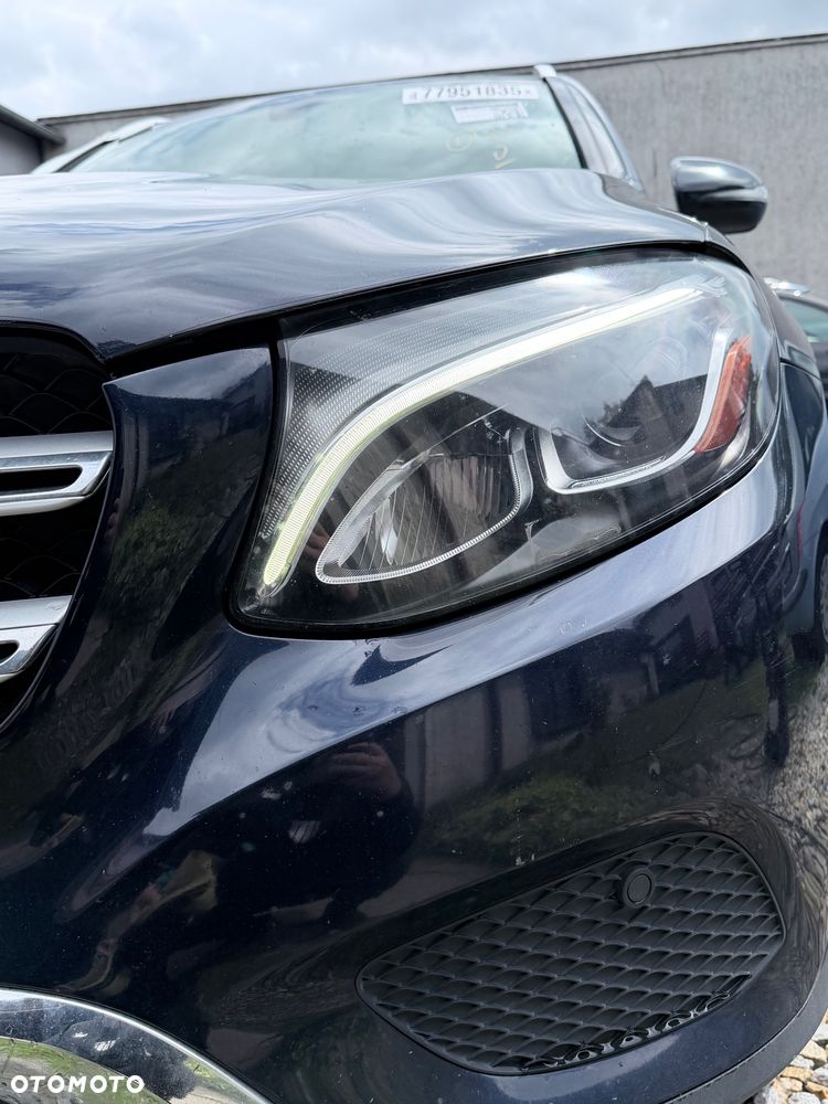 Mercedes-Benz GLC 300 4-Matic - 4