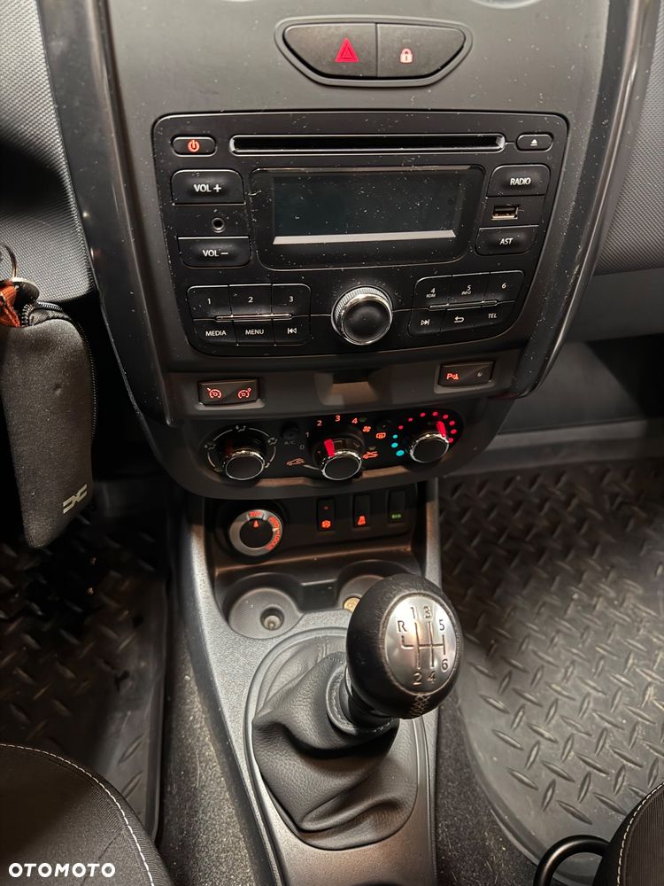 Dacia Duster 1.2 TCe Prestige 4x4 S&S EU6 - 17