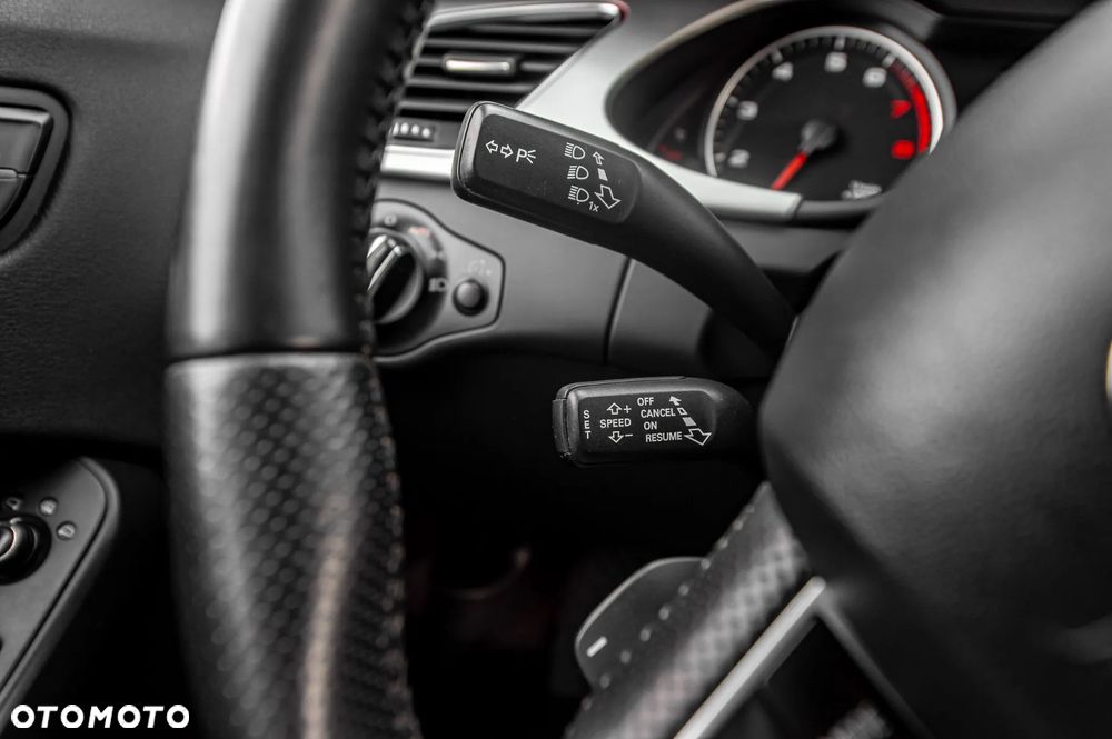 Audi A4 Avant 2.0 TFSI multitronic S line Sportpaket - 31