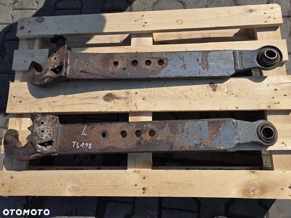 Dolne ramiona kat. 3 New Holland TS115 - 1