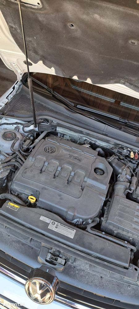 Volkswagen Golf 1.6 TDI Trendline - 8