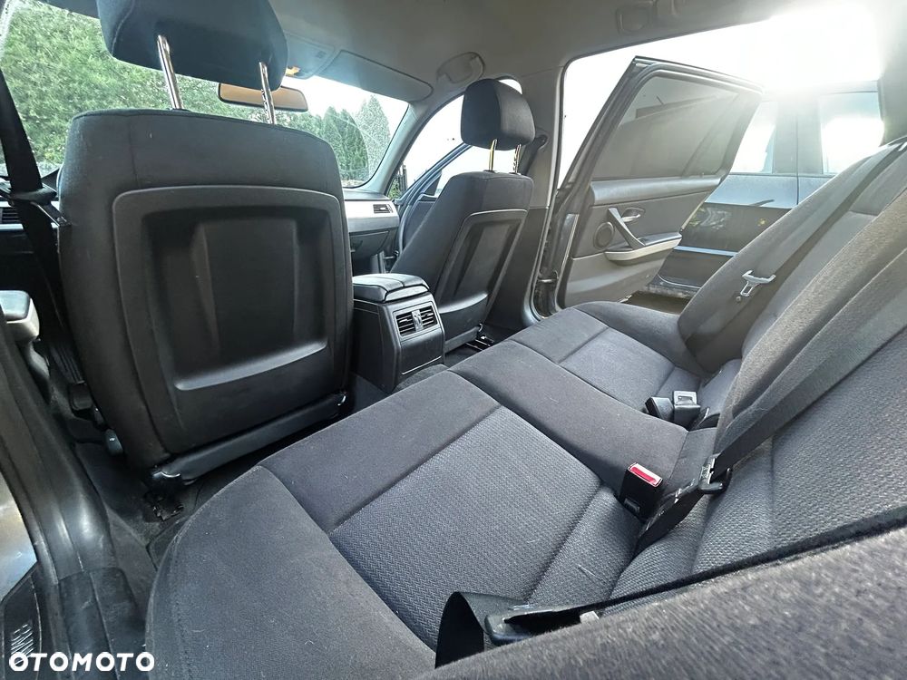 BMW Seria 3 318d - 13