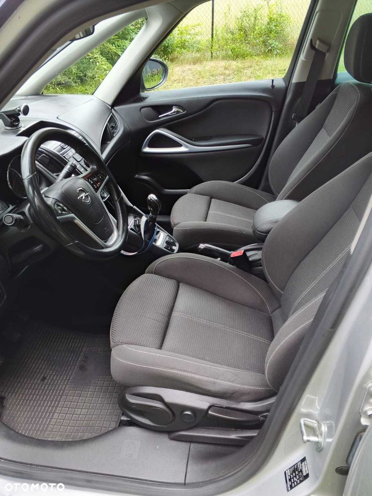 Opel Zafira 2012 photo 5