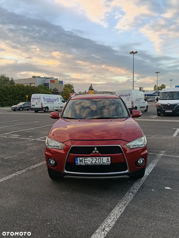 Mitsubishi Outlander 2010 photo 3