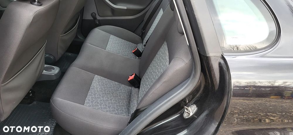 Seat Ibiza 1.2 12V Reference - 17