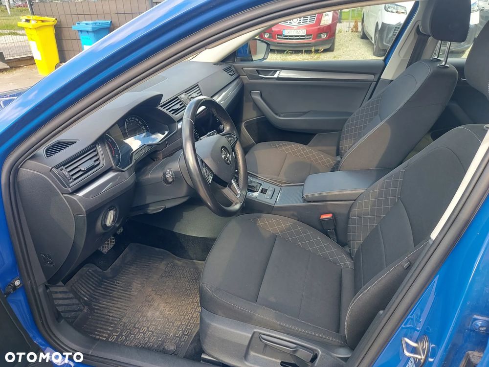 Skoda Superb 1.5 TSI ACT Active DSG - 9