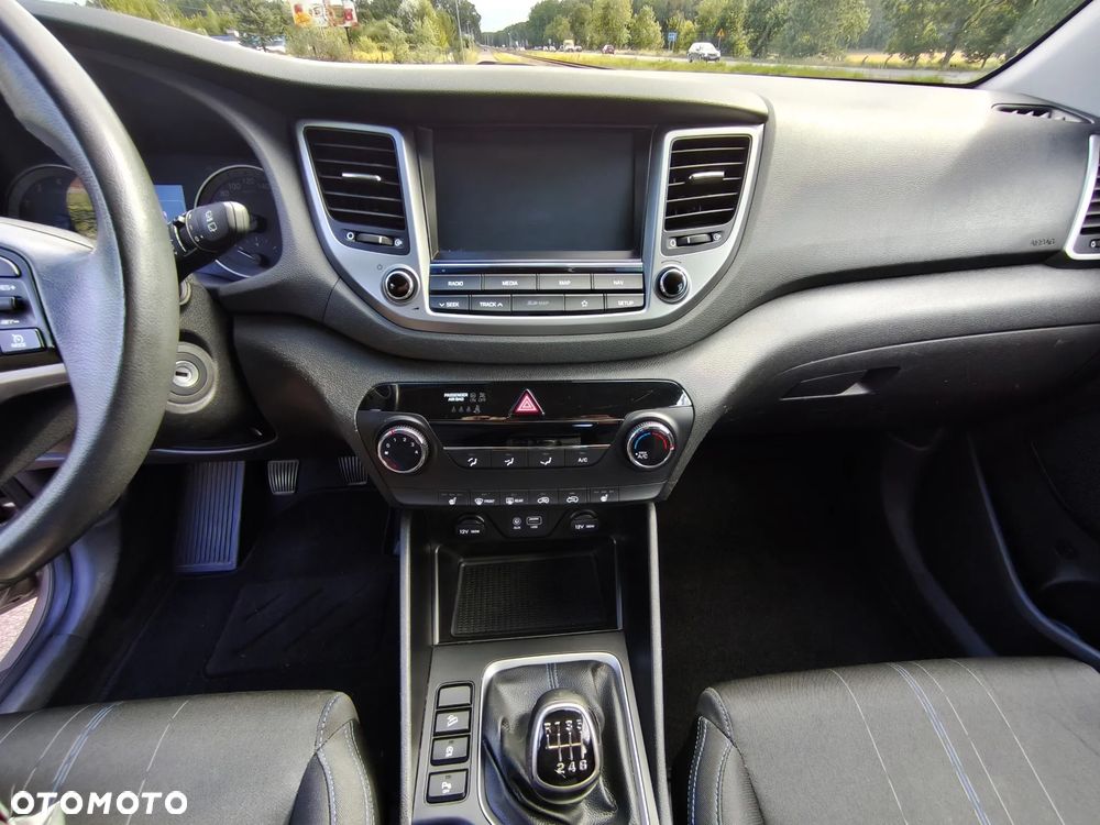 Hyundai Tucson blue 1.6 GDi 2WD Navi - 20