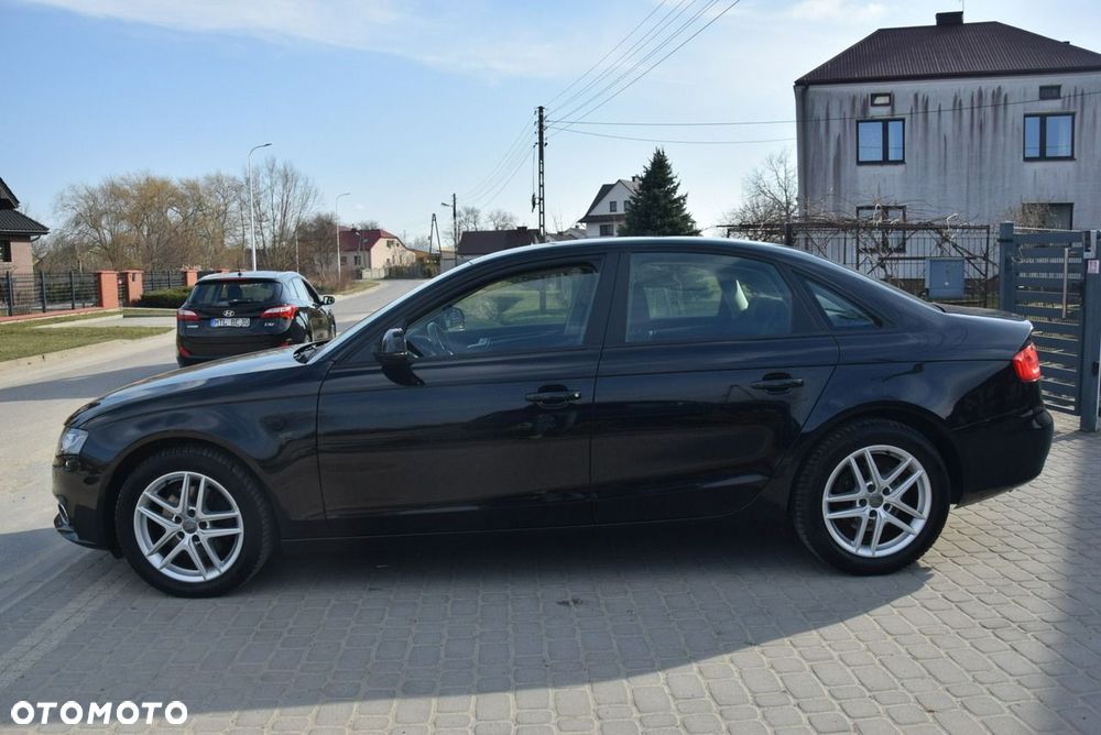 Audi A4 Limousine - 15
