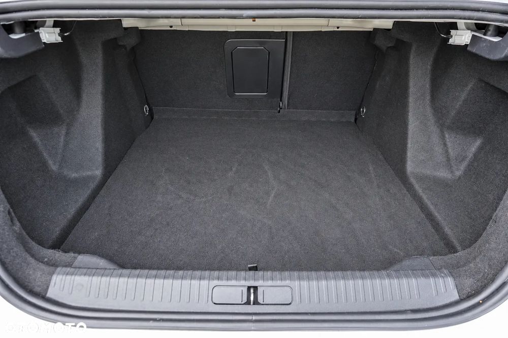 Citroën C4X 1.2 PureTech Max S&S EAT8 - 32