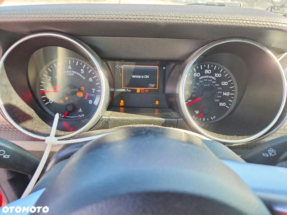 Ford Mustang 5.0 V8 GT - 9