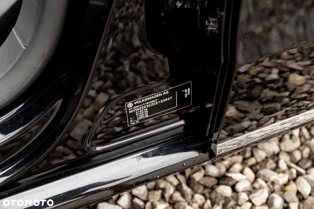 Volkswagen Passat Variant 2.0 TSI Highline - 22