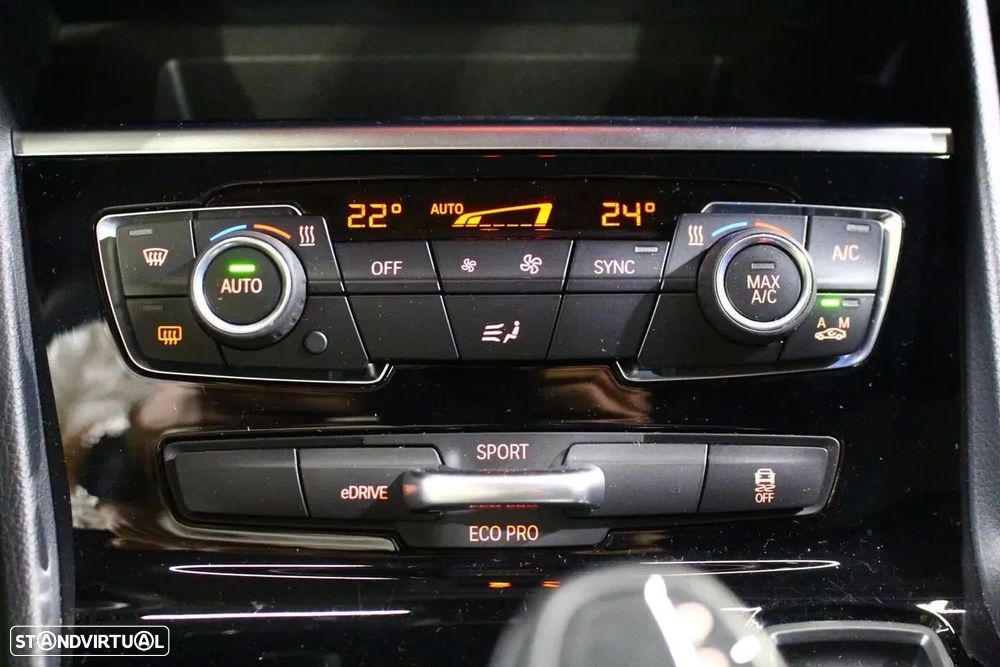 BMW 225xe Active Tourer Line Luxury - 27