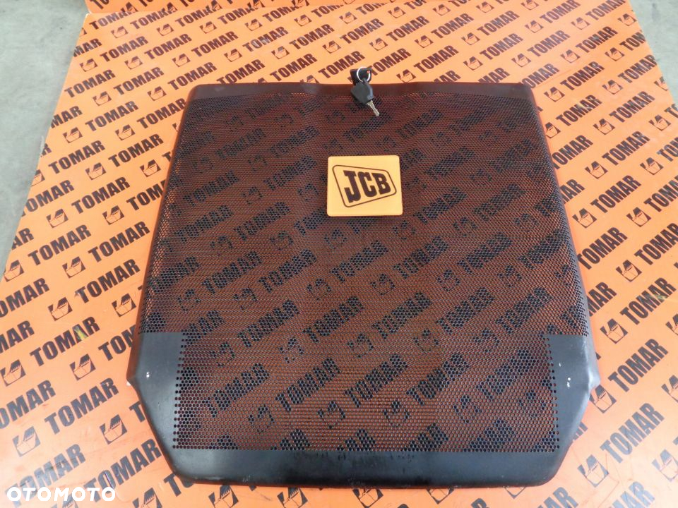 GRILL PRZÓD JCB 3CX, 4CX zamek+logo - 2