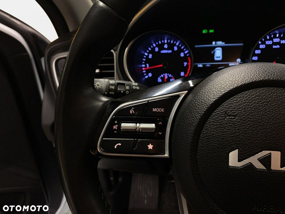 Kia Ceed - 21