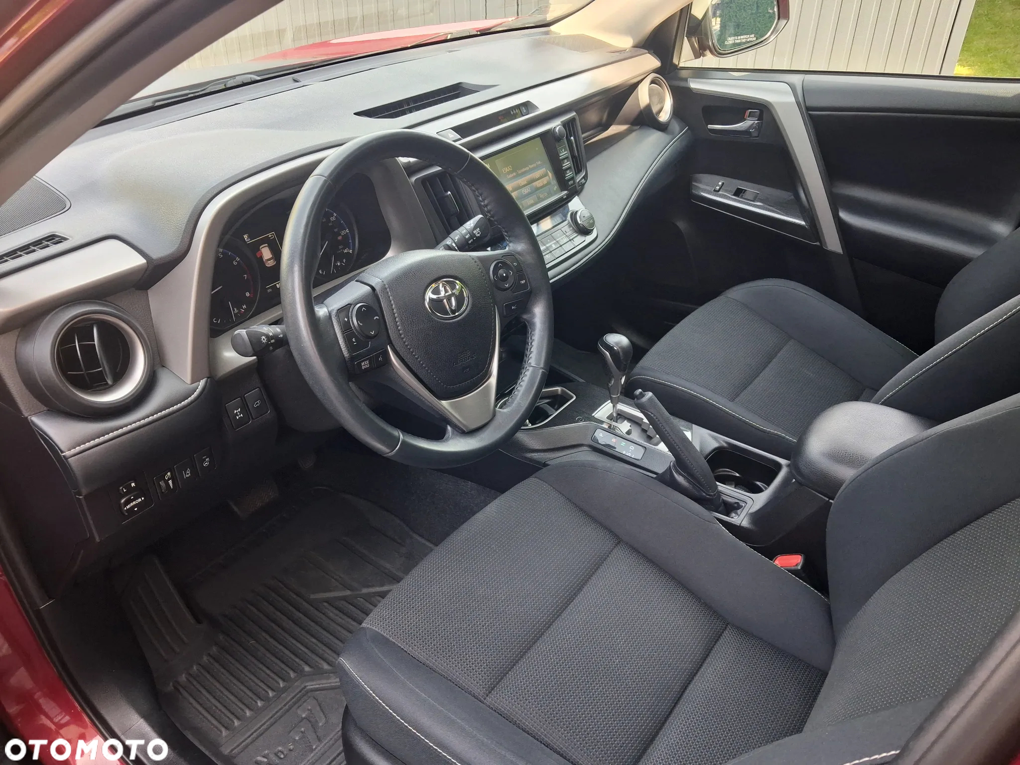 Toyota RAV4 - 9