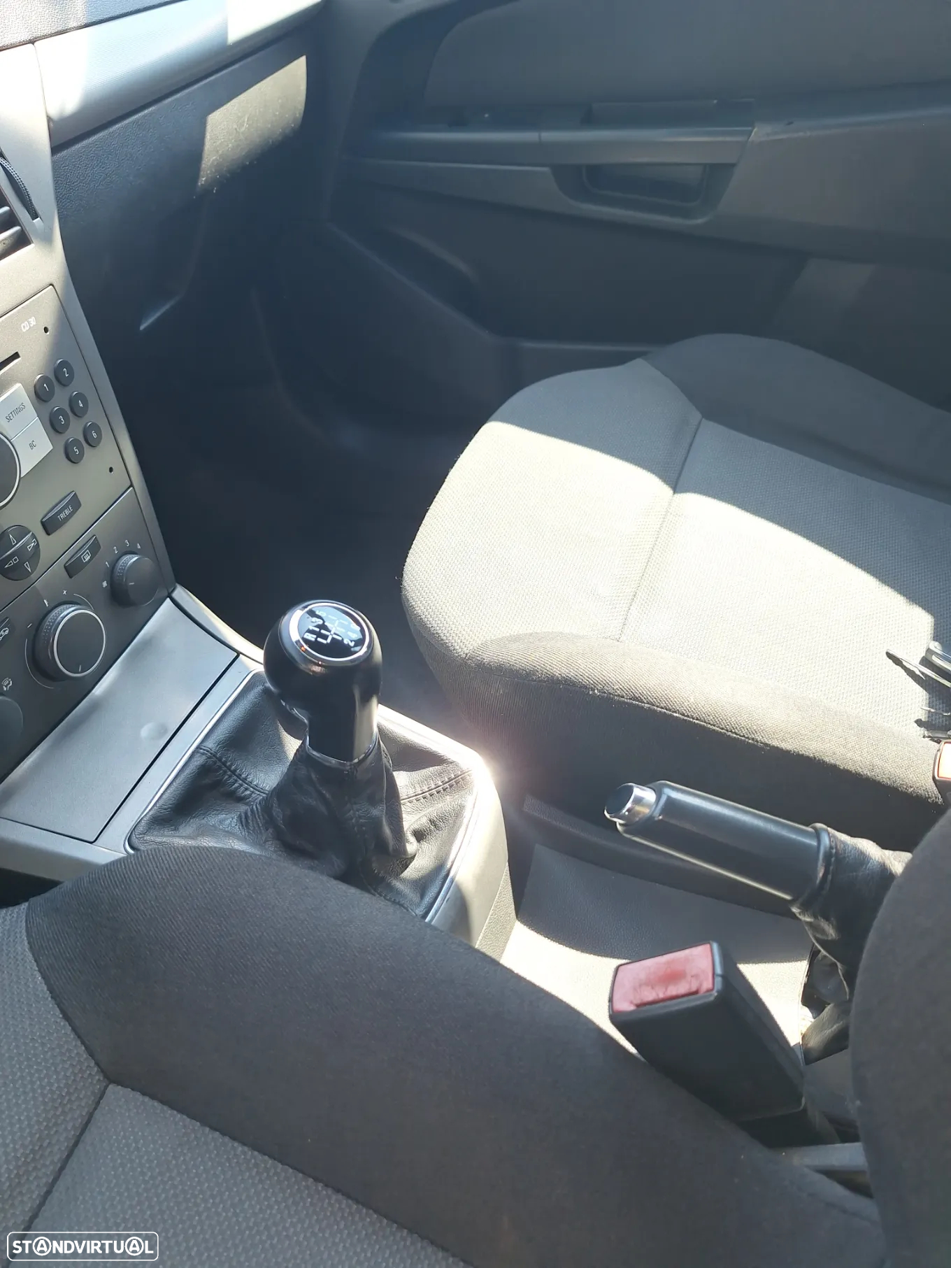 Opel Astra Caravan - 17