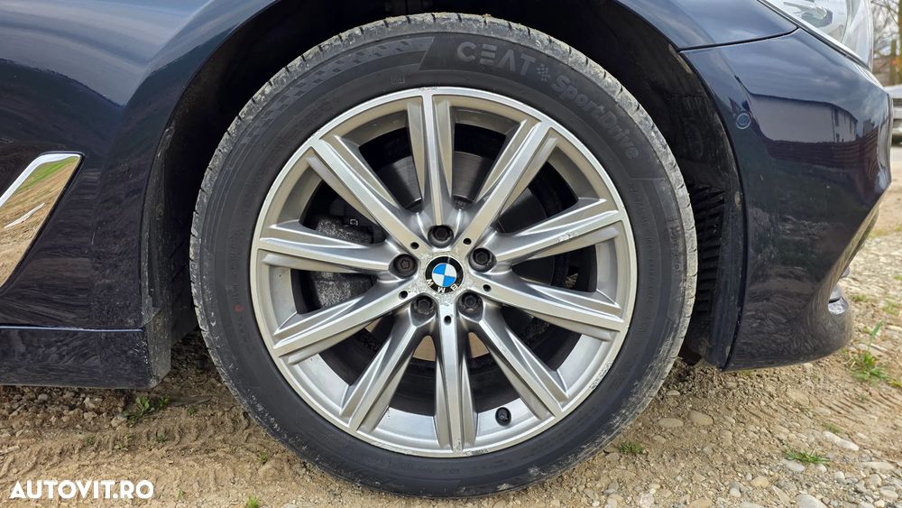 BMW Seria 5 520d Aut. Sport Line - 19