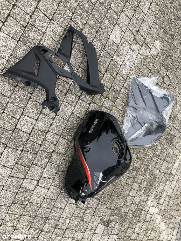 Kawasaki Ninja  Z  1000 SX zbiornik   bak bok  błotnik - 4