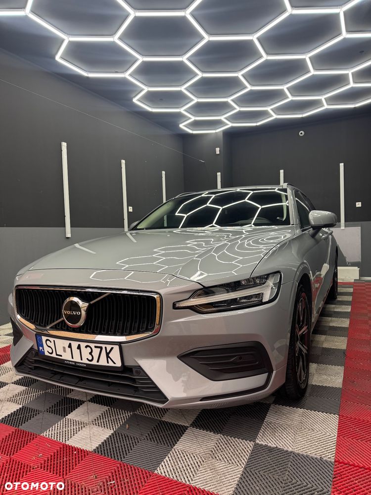 Volvo V60 B3 B Essential - 3