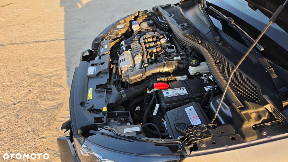 Peugeot 208 1.2 PureTech GPF Allure S&S - 31