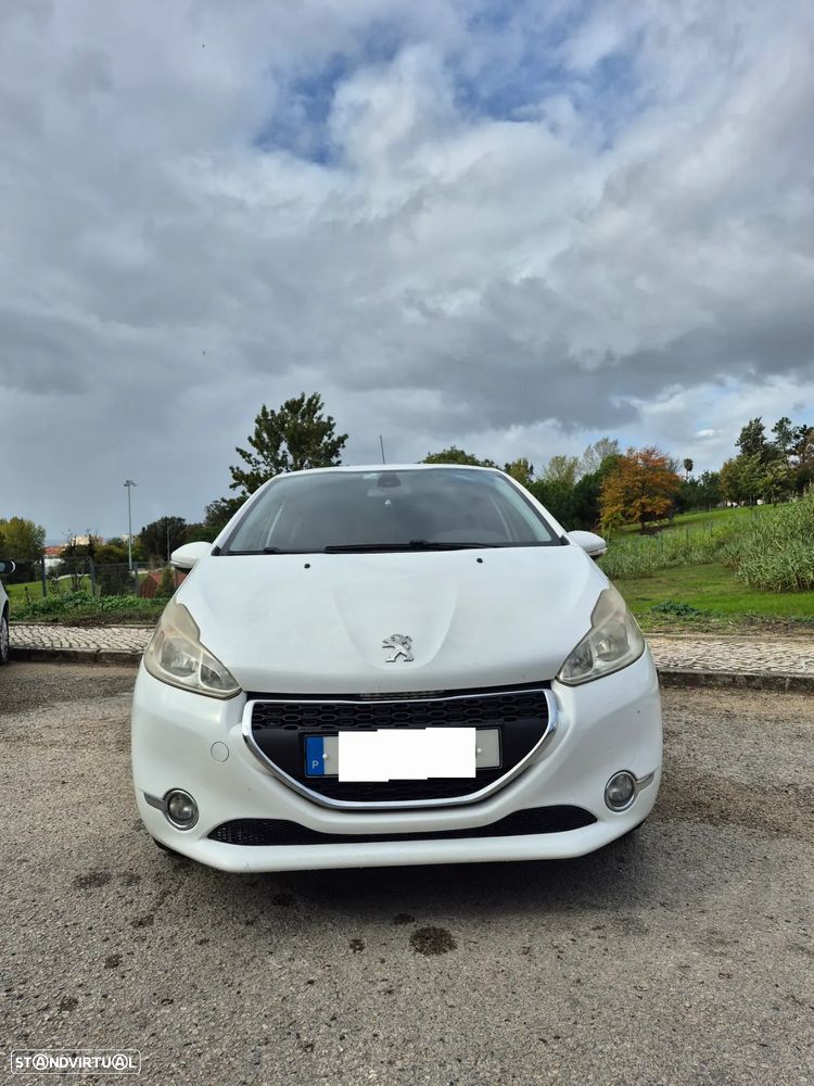 Peugeot 208 1.4 HDi Access - 2