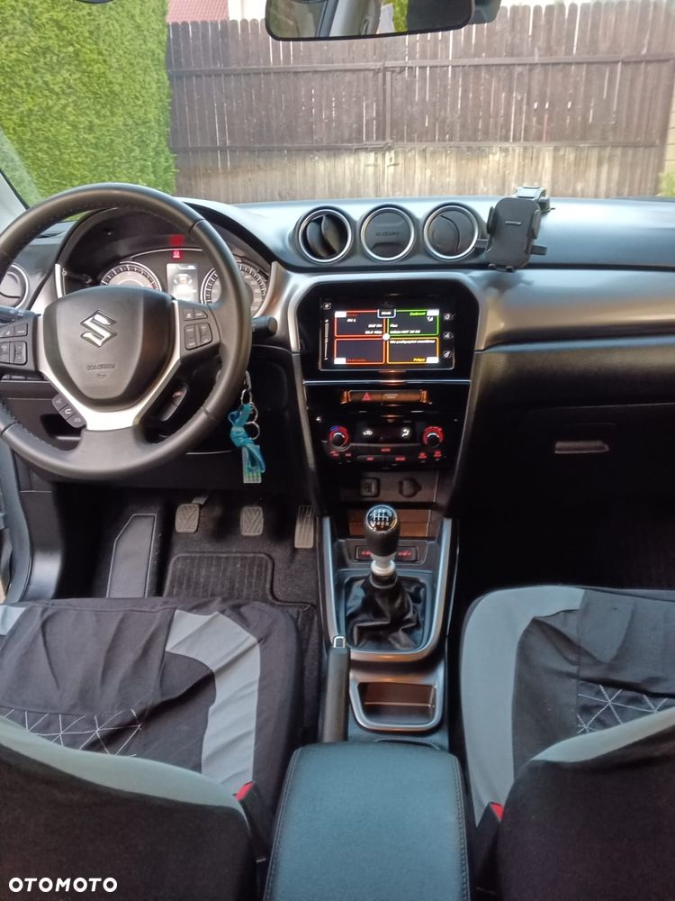 Suzuki Vitara - 22