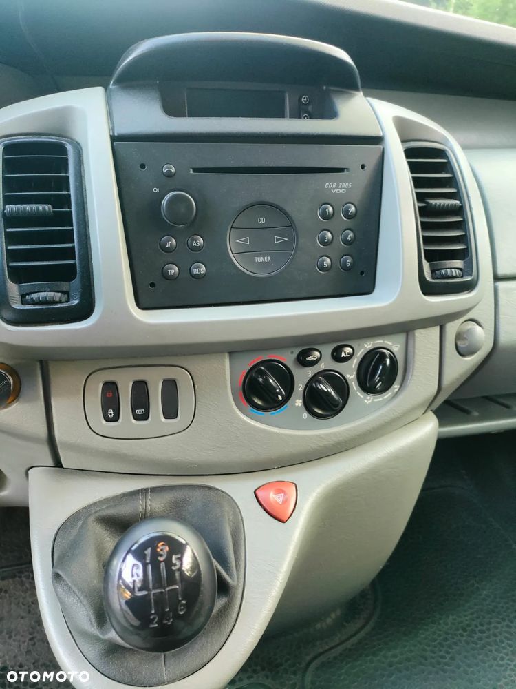 Opel Vivaro - 14