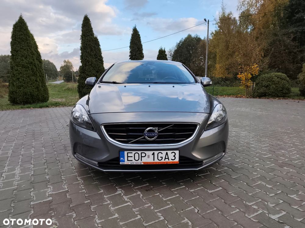 Volvo V40 D2 Momentum - 9