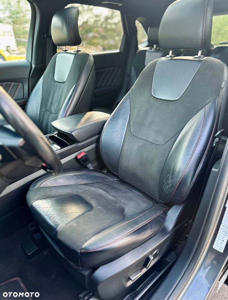 Ford Edge 2.0 EcoBlue Bi-Turbo 4x4 ST-LINE - 28