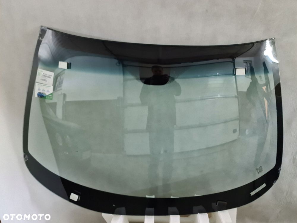 szyba przednia chevrolet corvette c6 2004-2013 - 1