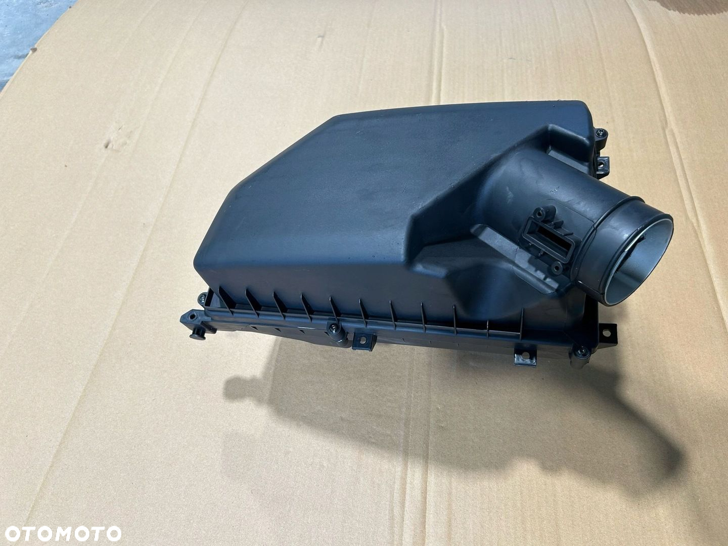 S60 V60 OBUDOWA FILTRA POWIETRZA - 3