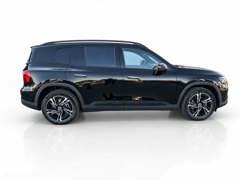 Mercedes-Benz GLB - 8