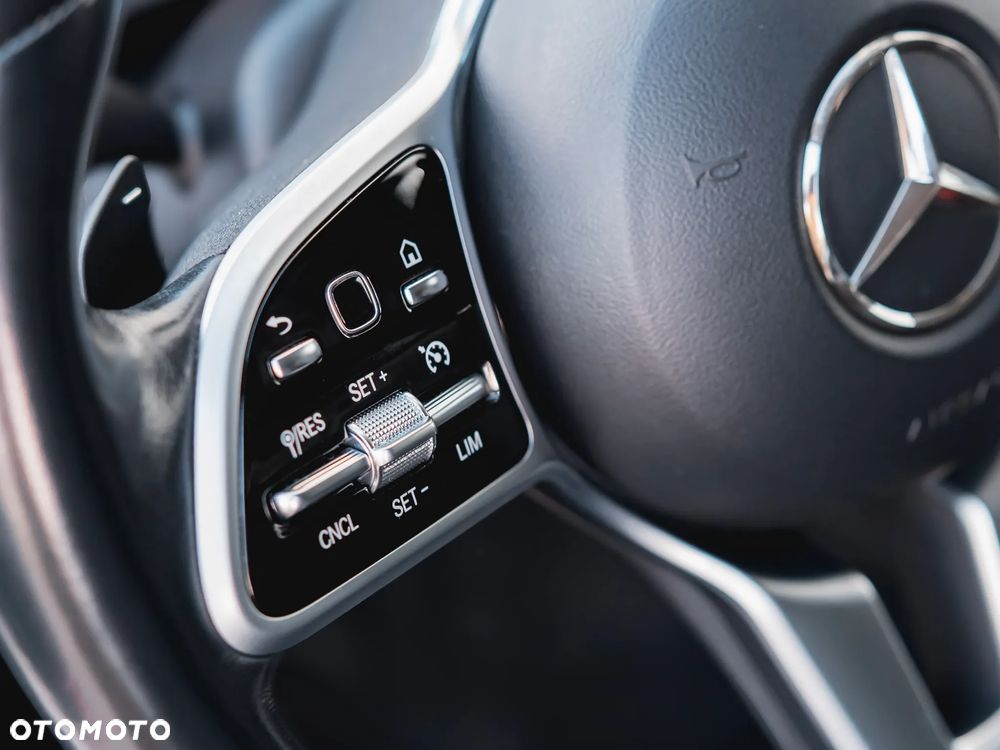 Mercedes-Benz Klasa E 200 d 9G-TRONIC - 26