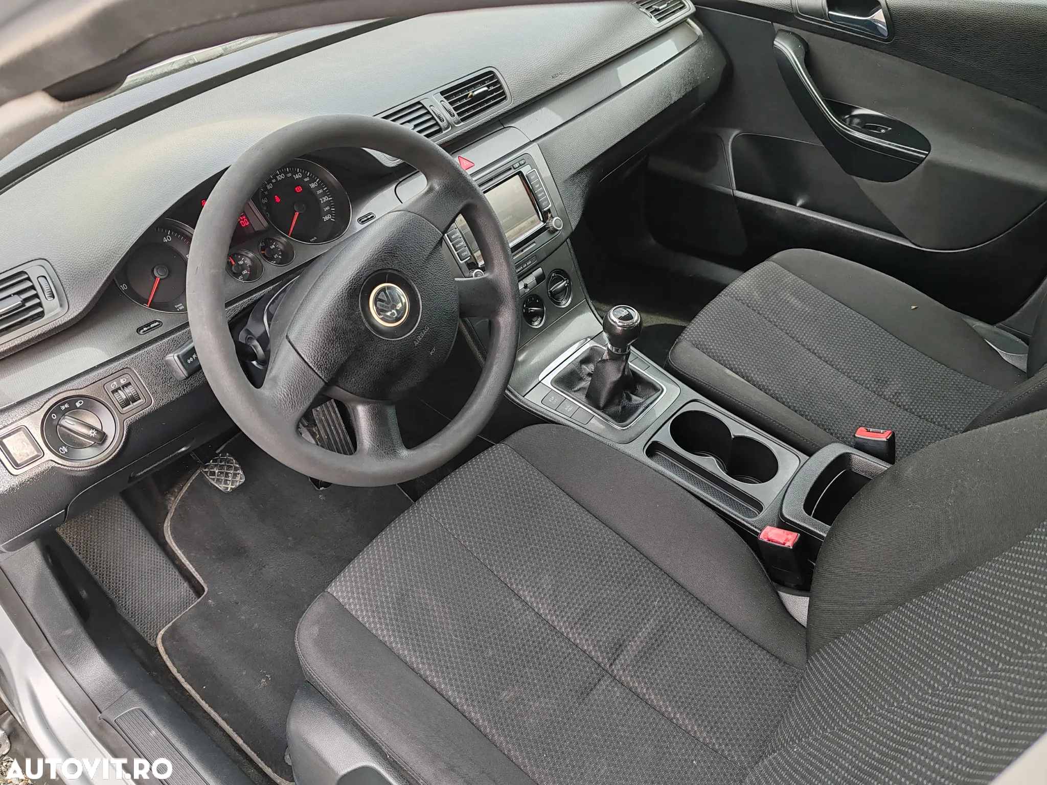 Volkswagen Passat - 14