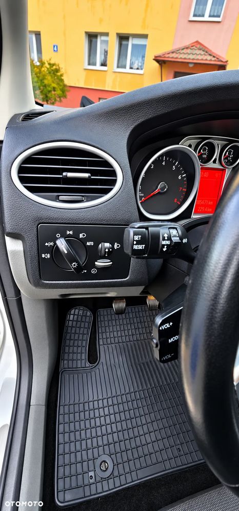 Ford Focus - 10