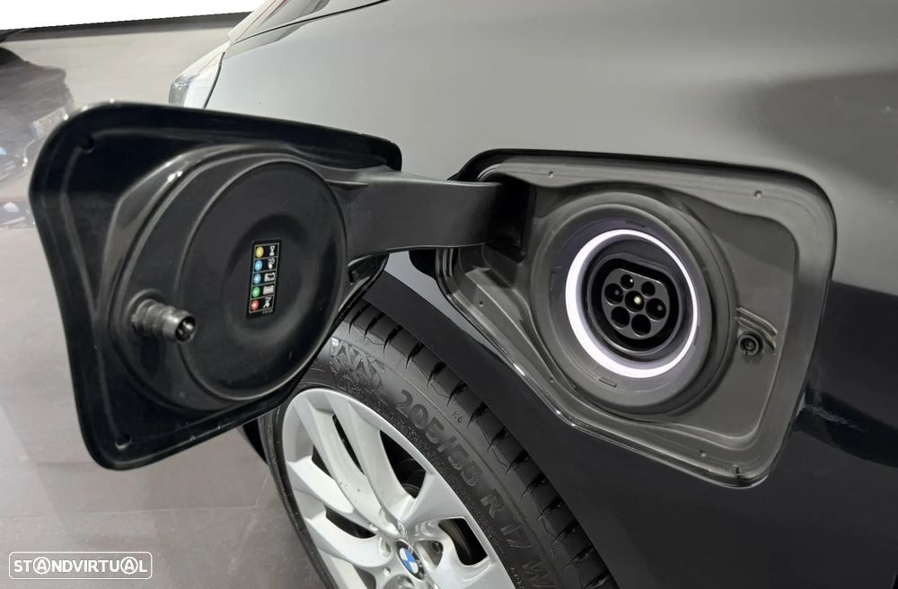 BMW 225xe Active Tourer Advantage - 52