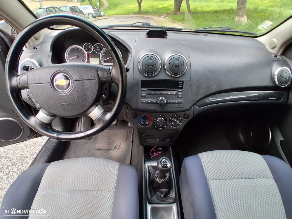 Chevrolet Aveo 1.2 LT - 28