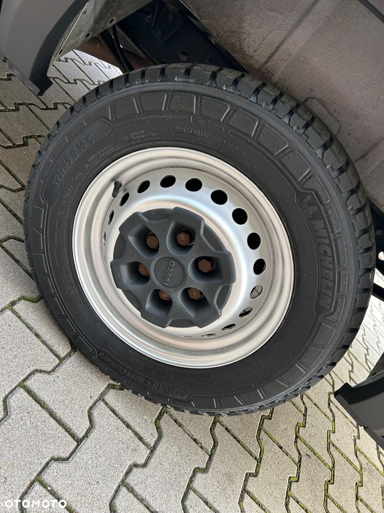 Iveco Daily - 18