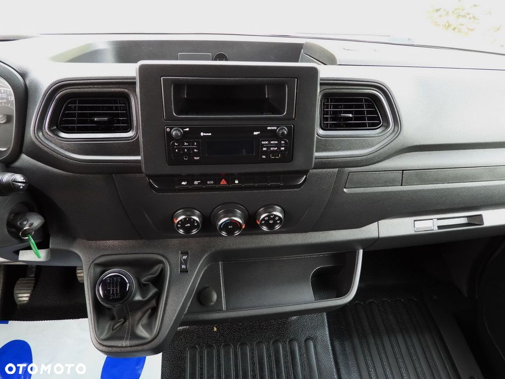 Renault MASTER PLANDEKA WINDA 9 PALET WEBASTO TEMPOMAT LEDY PNEUMATYKA KLIMATYZACJA  165KM - 36