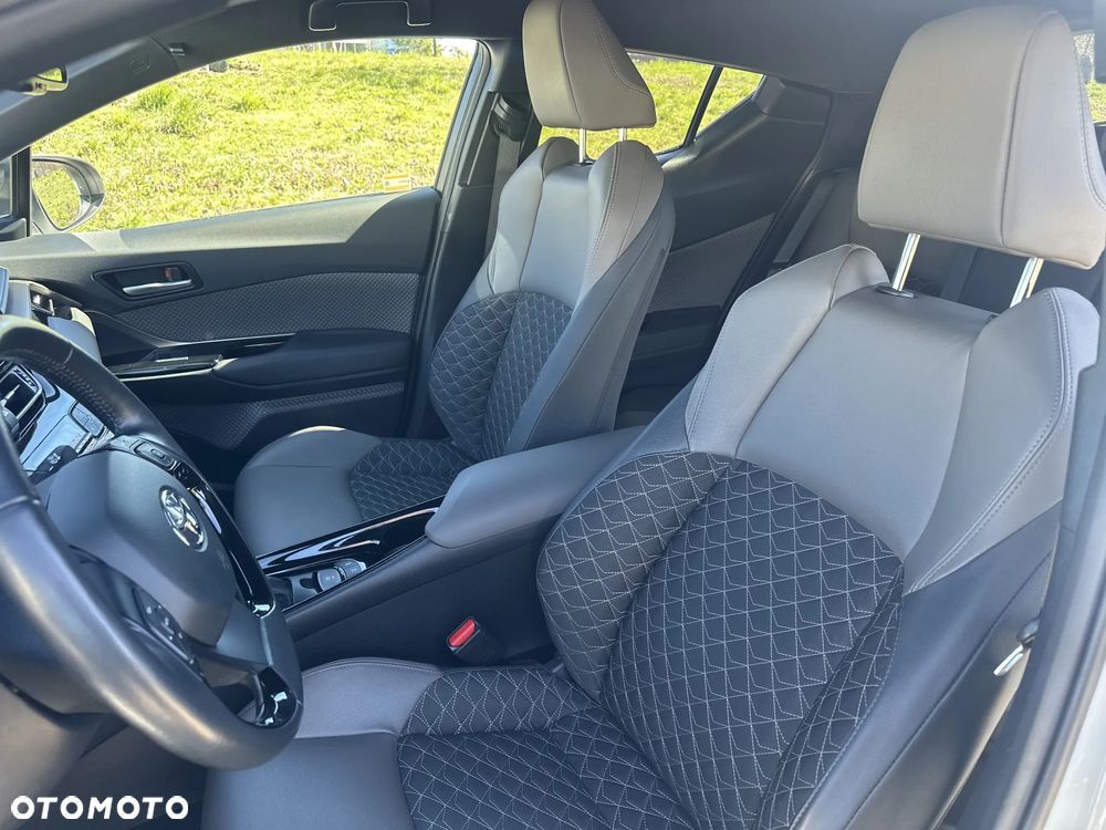 Toyota C-HR - 21
