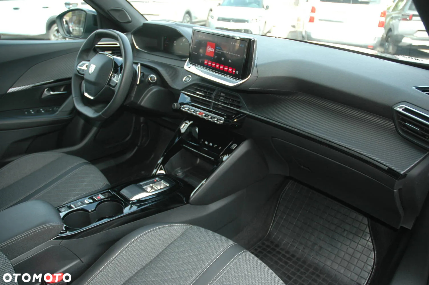 Peugeot 2008 1.2 PureTech Allure S&S EAT8 - 7