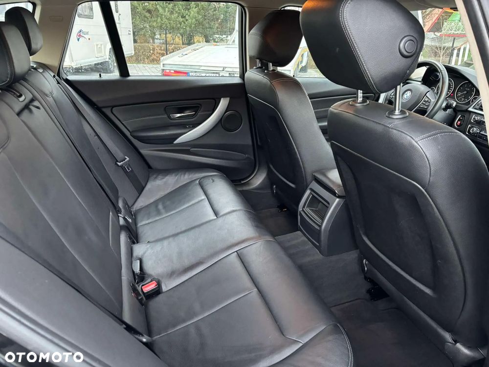 BMW Seria 3 318d DPF Touring Edition Sport - 7