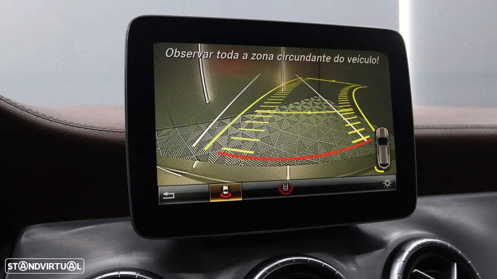 Mercedes-Benz CLA 220 d Shooting Brake AMG Line Aut. - 24