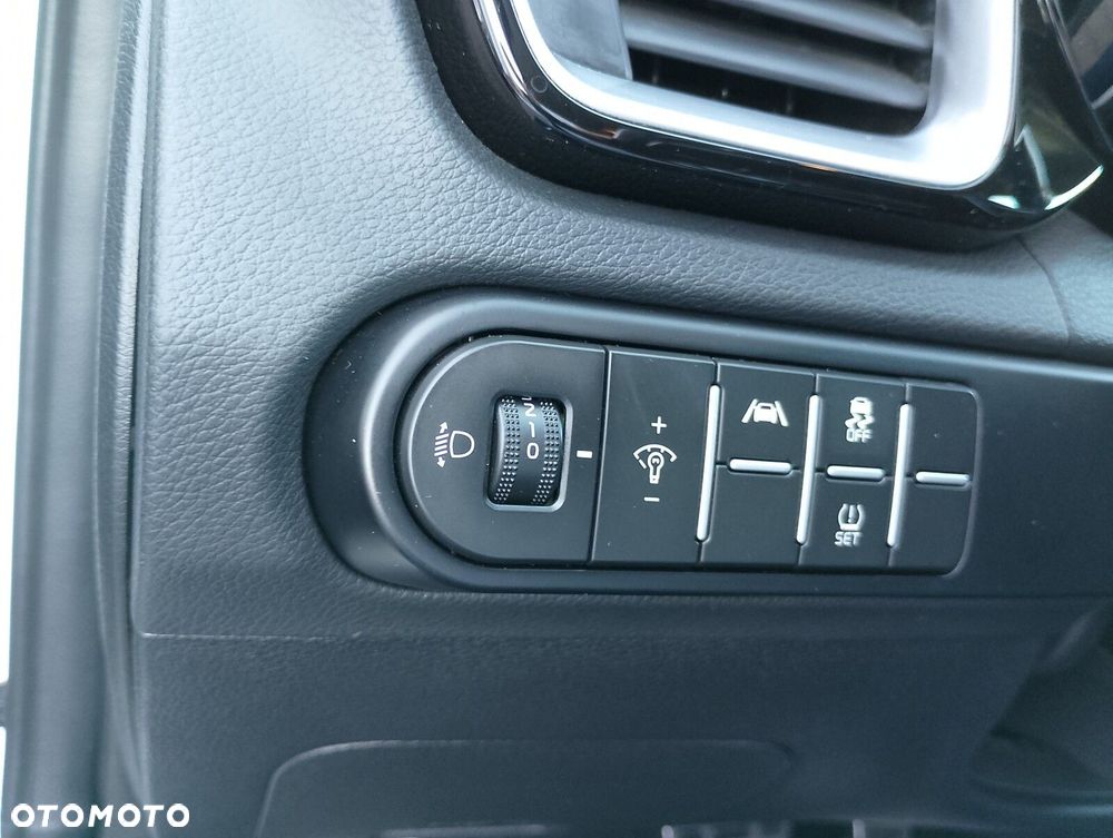 Kia Ceed 1.5 T-GDI Business Line DCT - 19