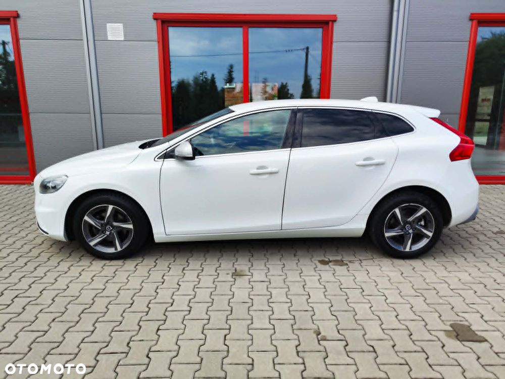 Volvo V40 D2 Drive-E R-Design Momentum - 7