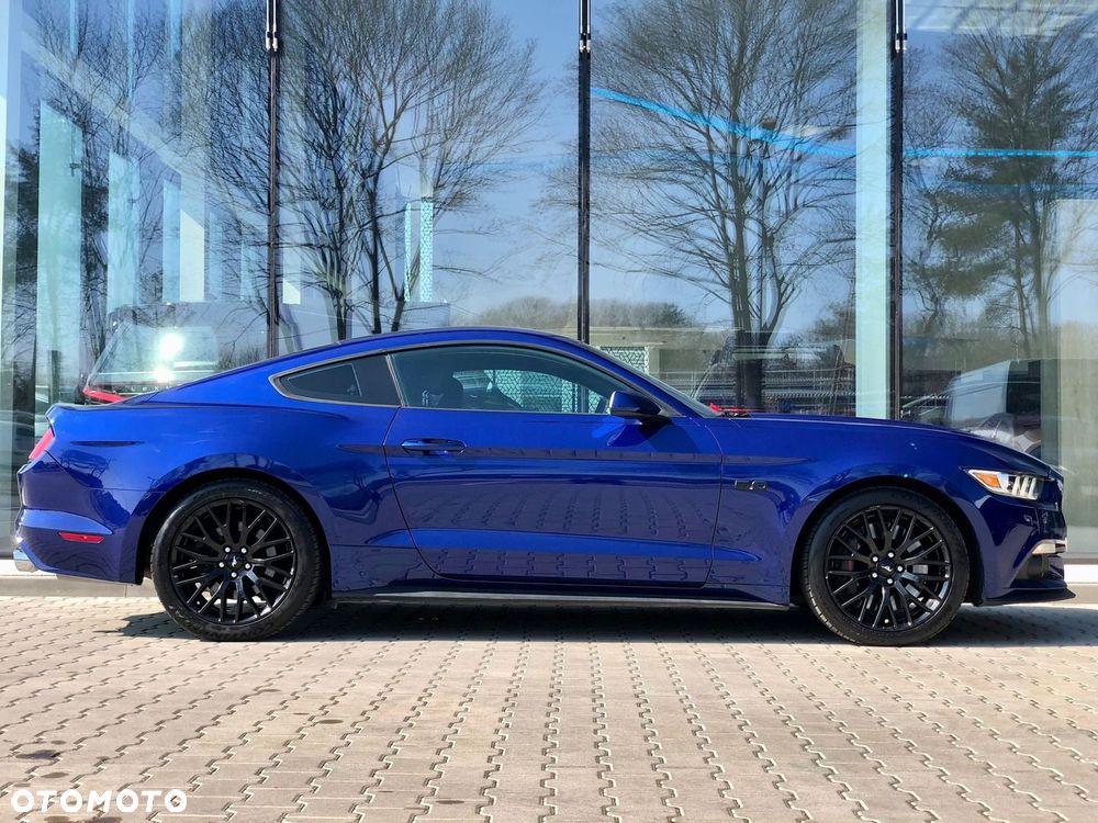 Ford Mustang 5.0 V8 GT - 4