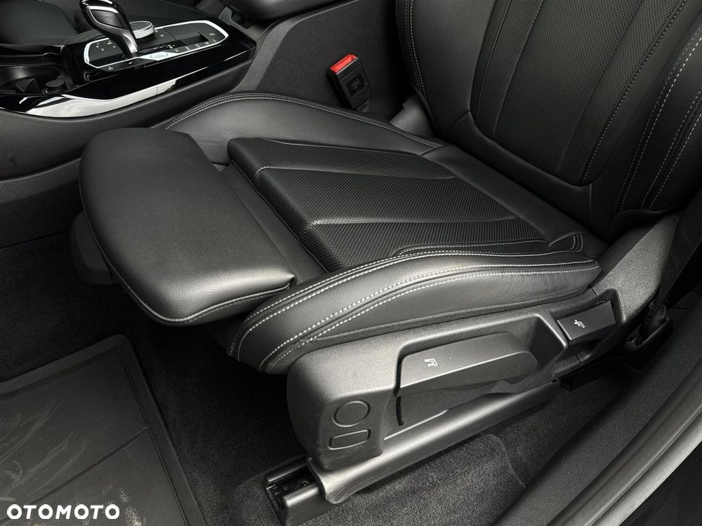 BMW X3 xDrive20d - 18