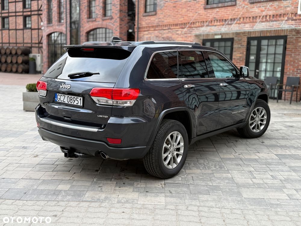 Jeep Grand Cherokee - 14