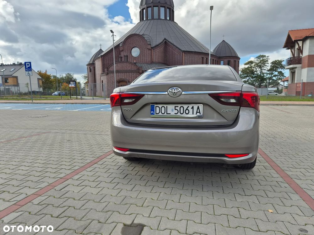 Toyota Avensis 2.0 Prestige MS - 13